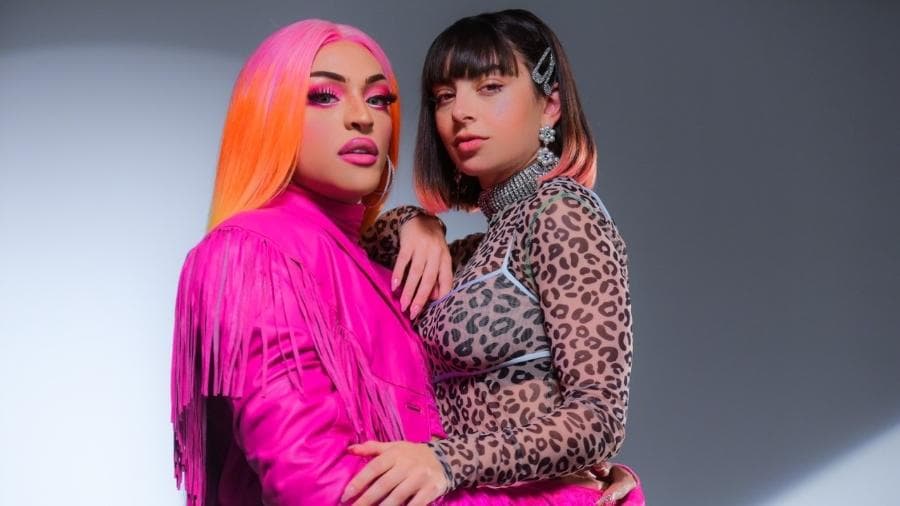As cantoras Pabllo Vttar e Charli XCX lançaram uma música com direito a videoclipe (Foto: Reprodução) As cantoras Pabllo Vttar e Charli XCX lançaram uma música com direito a videoclipe (Foto: Reprodução)