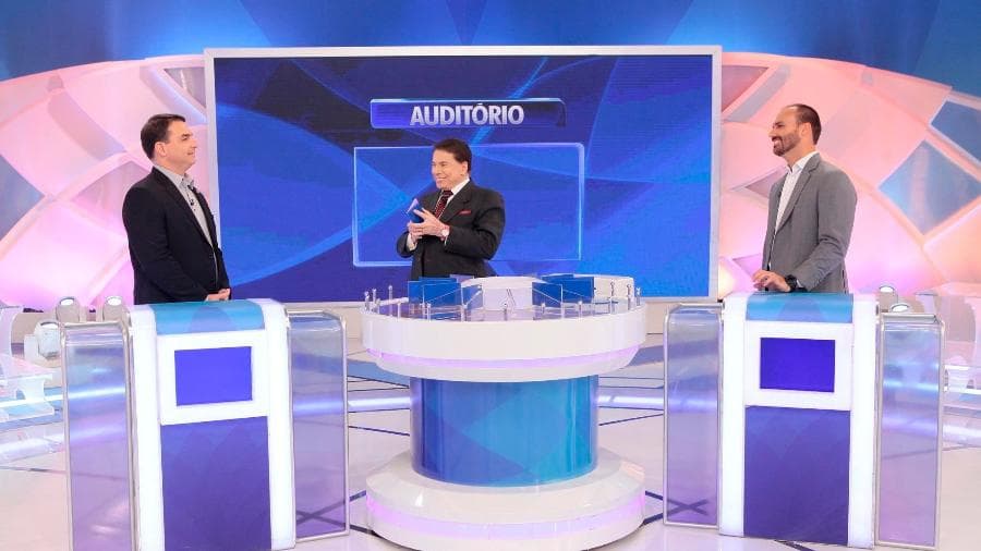 Filho de Bolsonaro dá vexame no SBT e Silvio Santos humilha: "reprovado em política"