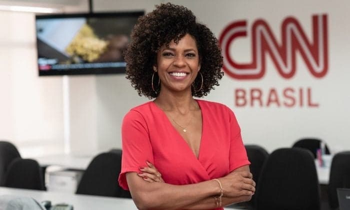 CNN contrata sua primeira âncora negra, Luciana Barreto, que se emociona: "Espero agregar muito"