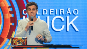 O apresentador Luciano Huck recebeu cantada de um homem (Foto: Reprodução) O apresentador Luciano Huck recebeu cantada de um homem (Foto: Reprodução)