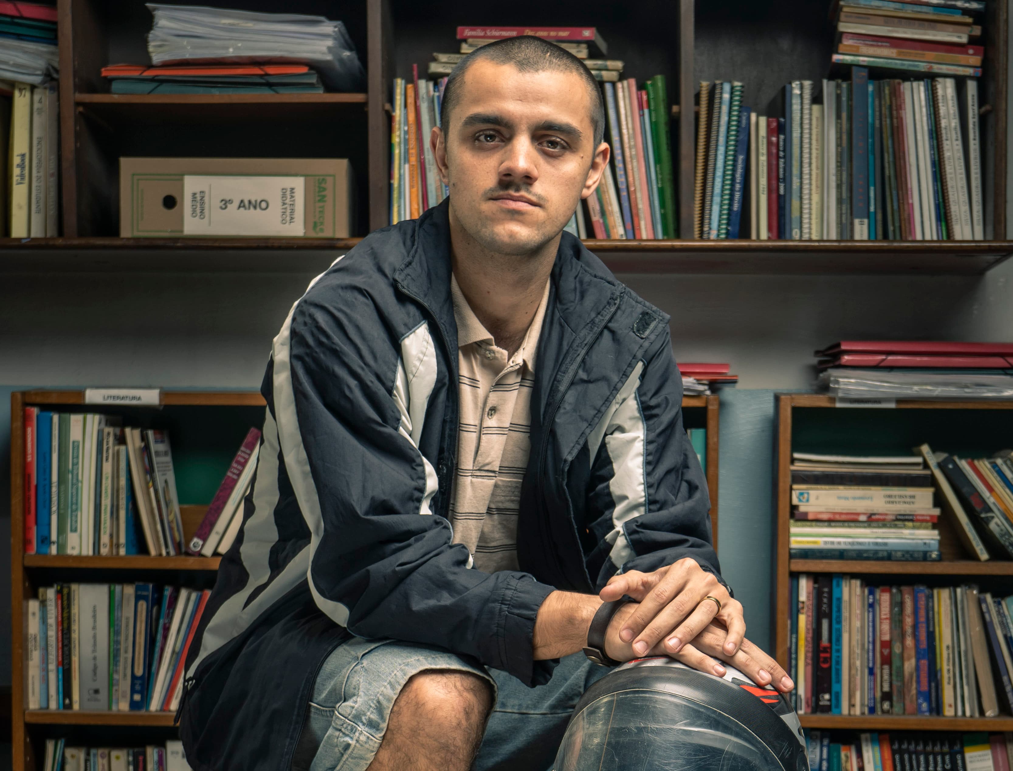 Maicon Douglas está no elenco de Segunda Chamada, série da Globo( Felipe Simas ) Maicon Douglas está no elenco de Segunda Chamada, série da Globo( Felipe Simas )