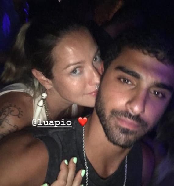 A ex-atriz da Globo, Luana Piovani ao lado do famoso jogador de basquete, Olek Malka (Foto: Reprodução) A ex-atriz da Globo, Luana Piovani ao lado do famoso jogador de basquete, Olek Malka (Foto: Reprodução)