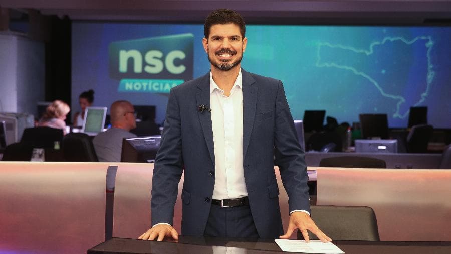 Fabian Londero, apresentador e editor-chefe do NSC Notícias (Foto: Reprodução) Fabian Londero, apresentador e editor-chefe do NSC Notícias (Foto: Reprodução)