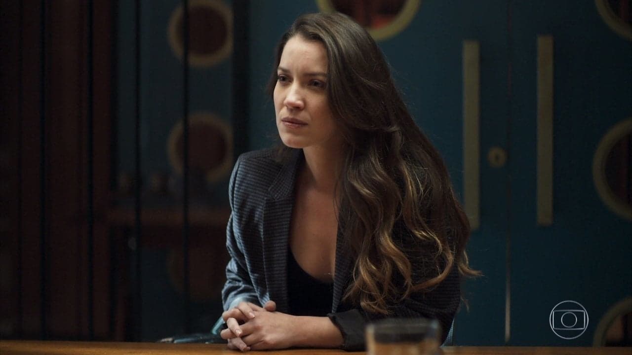 Fabiana vira o próprio demônio em A Dona do Pedaço (Foto: Reprodução/Globo) Fabiana vira o próprio demônio em A Dona do Pedaço (Foto: Reprodução/Globo)