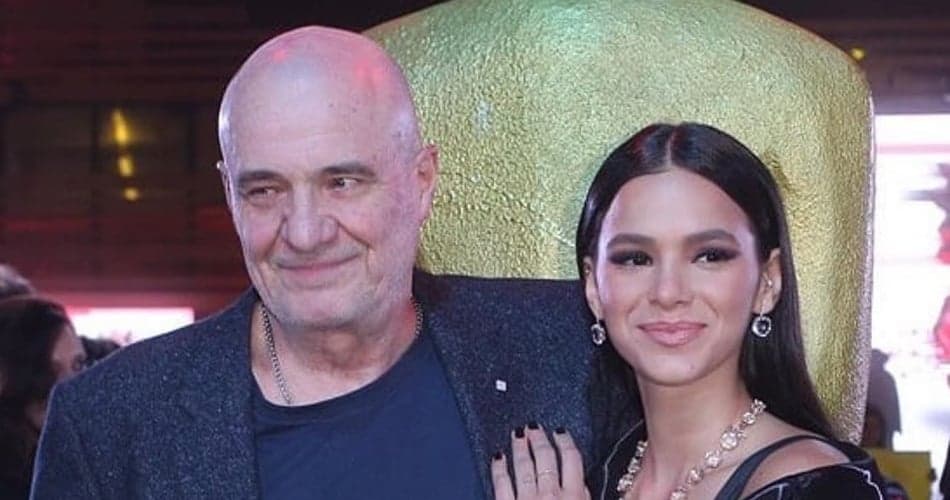Bruna Marquezine faz primeiro filme e diretor é acusado de assédio por atriz