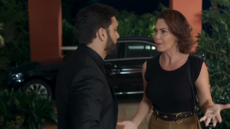 Nana (Fabiula Nascimento) e Diogo (Armando Babaioff) em cena de Bom Sucesso da Globo Nana (Fabiula Nascimento) e Diogo (Armando Babaioff) em cena de Bom Sucesso da Globo