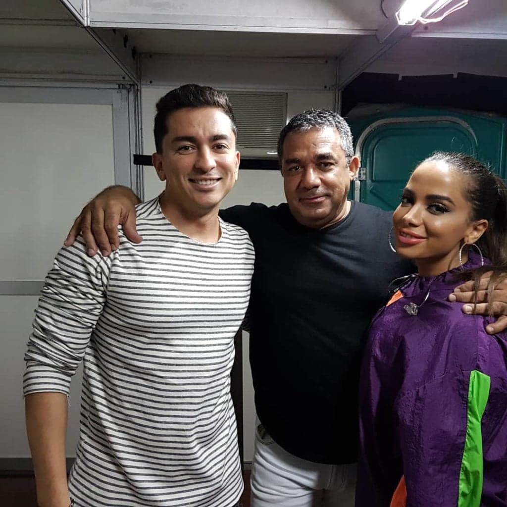 Mauro Machado com os filho, Renan e Anitta Mauro Machado com os filho, Renan e Anitta