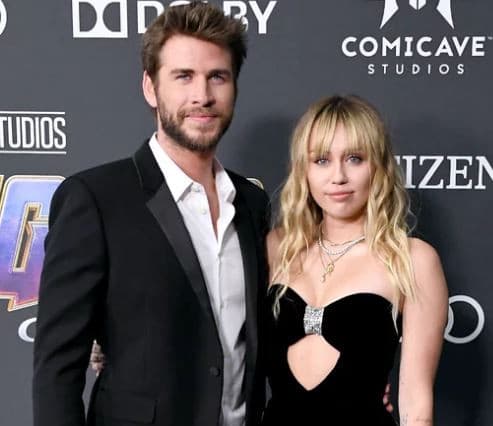 Miley Cyrus e Liam (Foto: Reprodução) Miley Cyrus e Liam (Foto: Reprodução)