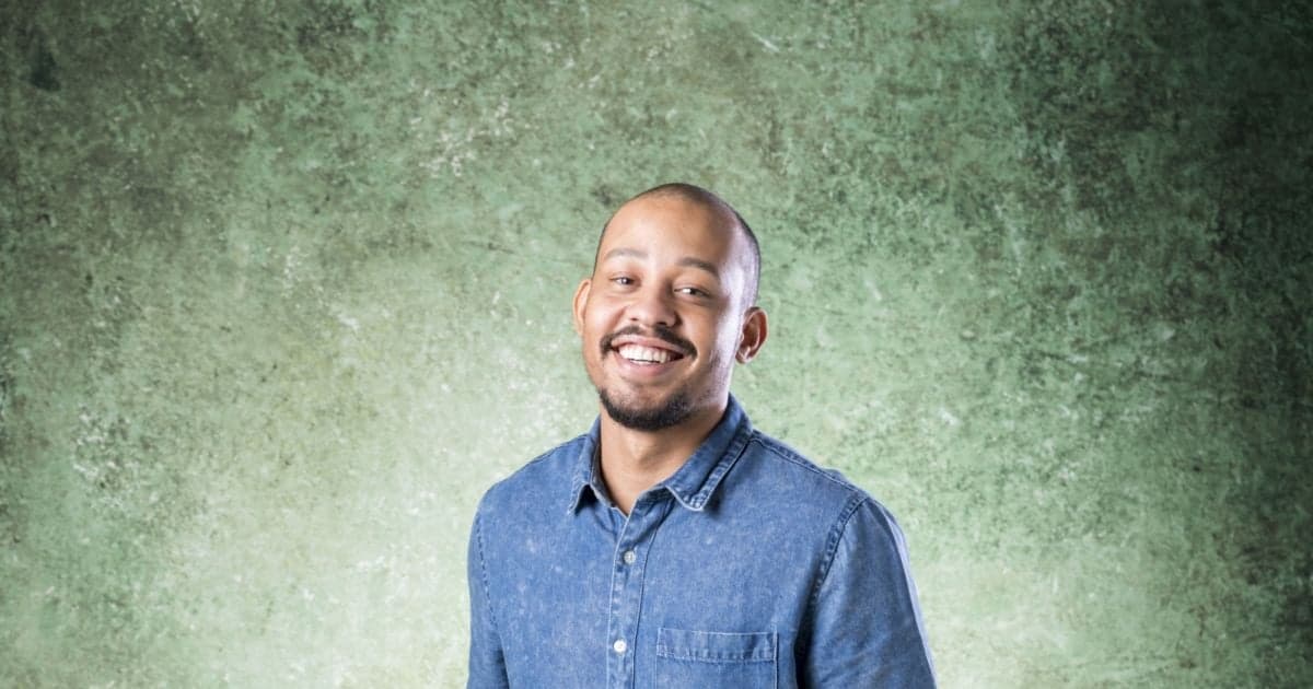 Antônio Carlos, anteriormente conhecido como Mussunzinho, dá vida a Leo em Bom Sucesso (Foto: Divulgação/TV Globo) Antônio Carlos, anteriormente conhecido como Mussunzinho, dá vida a Leo em Bom Sucesso (Foto: Divulgação/TV Globo)