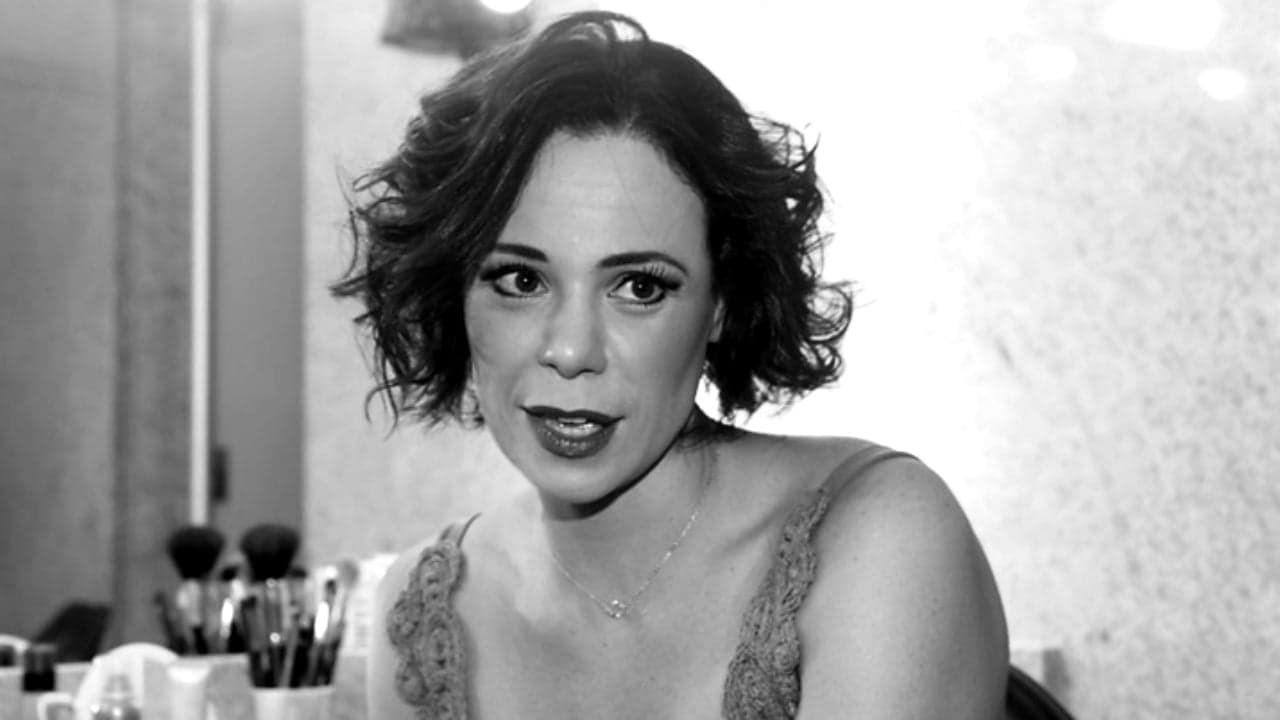 Vanessa Gerbelli está sofrendo com a morte do seu pai (Foto: Divulgação) Vanessa Gerbelli está sofrendo com a morte do seu pai (Foto: Divulgação)