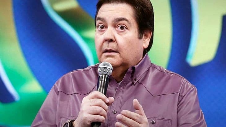 Faustão tem grande segredo revelado e apresentador paga estudos de dez funcionários (Foto: Reprodução) Faustão tem grande segredo revelado e apresentador paga estudos de dez funcionários (Foto: Reprodução)
