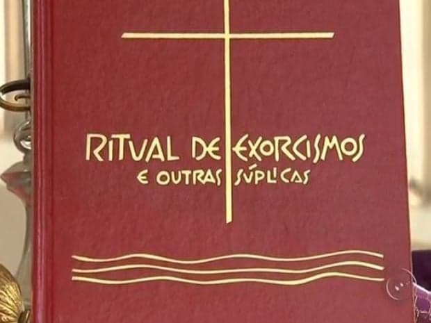 Padre Fábio de Melo fala sobre o exorcismo Padre Fábio de Melo fala sobre o exorcismo