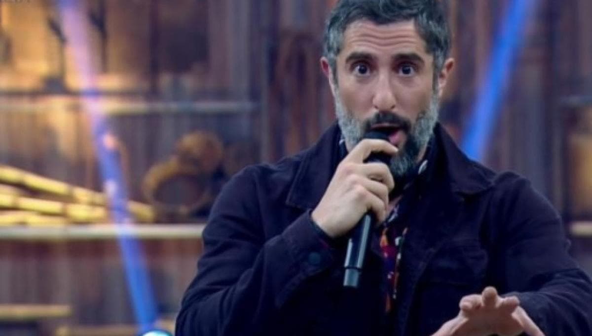 Marcos Mion comandou a primeira formação de roça na Fazenda 2019 (Foto reprodução Record) Marcos Mion comandou a primeira formação de roça na Fazenda 2019 (Foto reprodução Record)