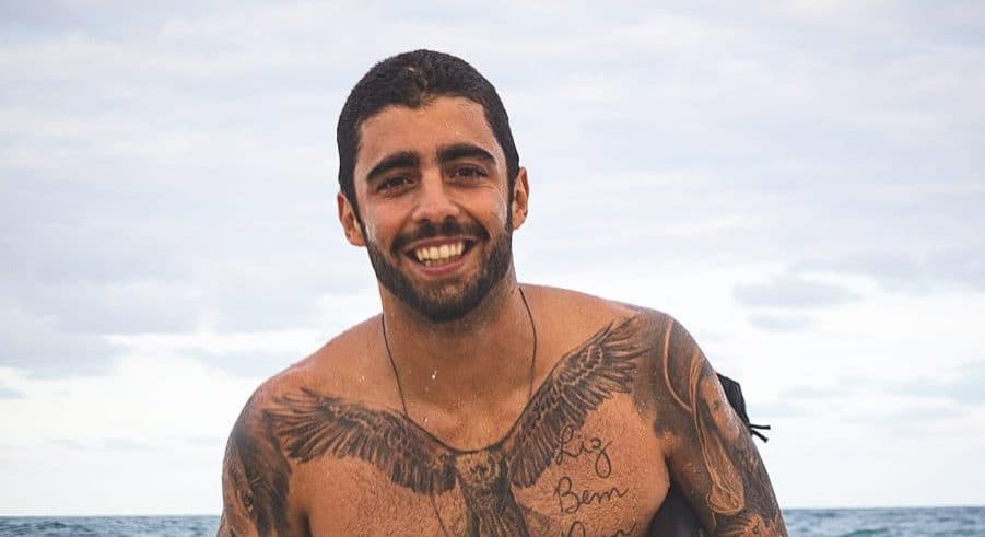 Pedro Scooby saiu do armário? Surfista foi flagrado com homem (Foto: Reprodução/Instagram) Pedro Scooby saiu do armário? Surfista foi flagrado com homem (Foto: Reprodução/Instagram)