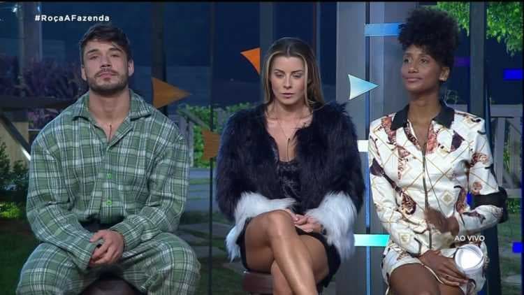 Lucas Viana, Aricia Silva e Sabrina de Paiva estão na Roça em A Fazenda 11 (Reprodução: PlayPlus) Lucas Viana, Aricia Silva e Sabrina de Paiva estão na Roça em A Fazenda 11 (Reprodução: PlayPlus)