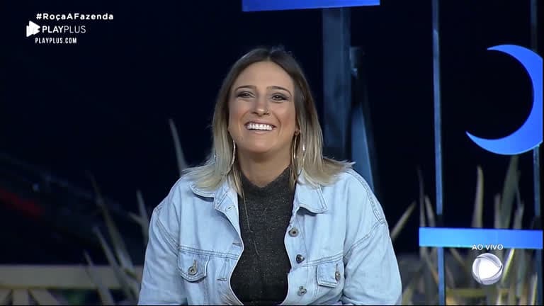 A Fazenda 2019: Tati Dias é pega em momento de intimidade com cavalo e cena é assustadora
