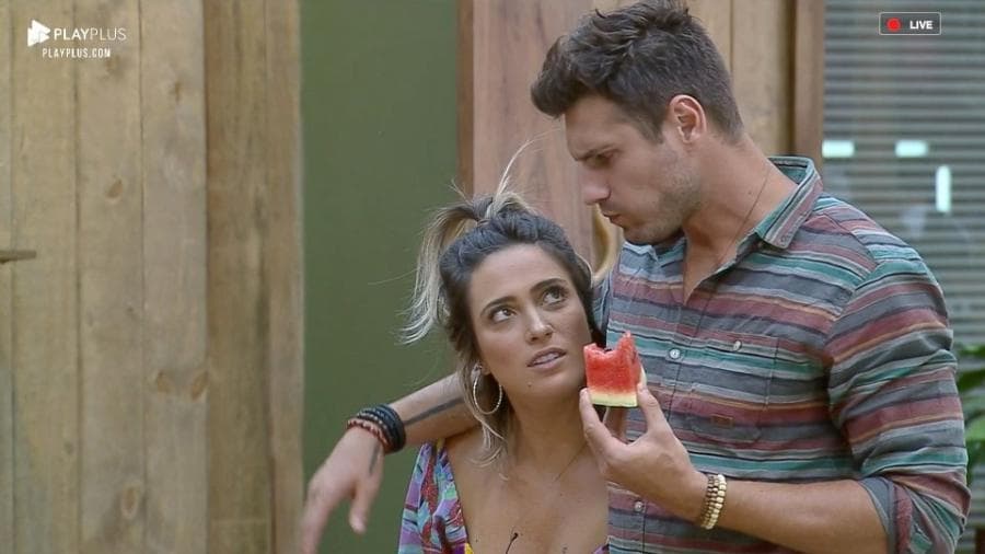 A Fazenda 11: Na roça, Tati Dias leva fora de Guilherme Leão e fica devastada