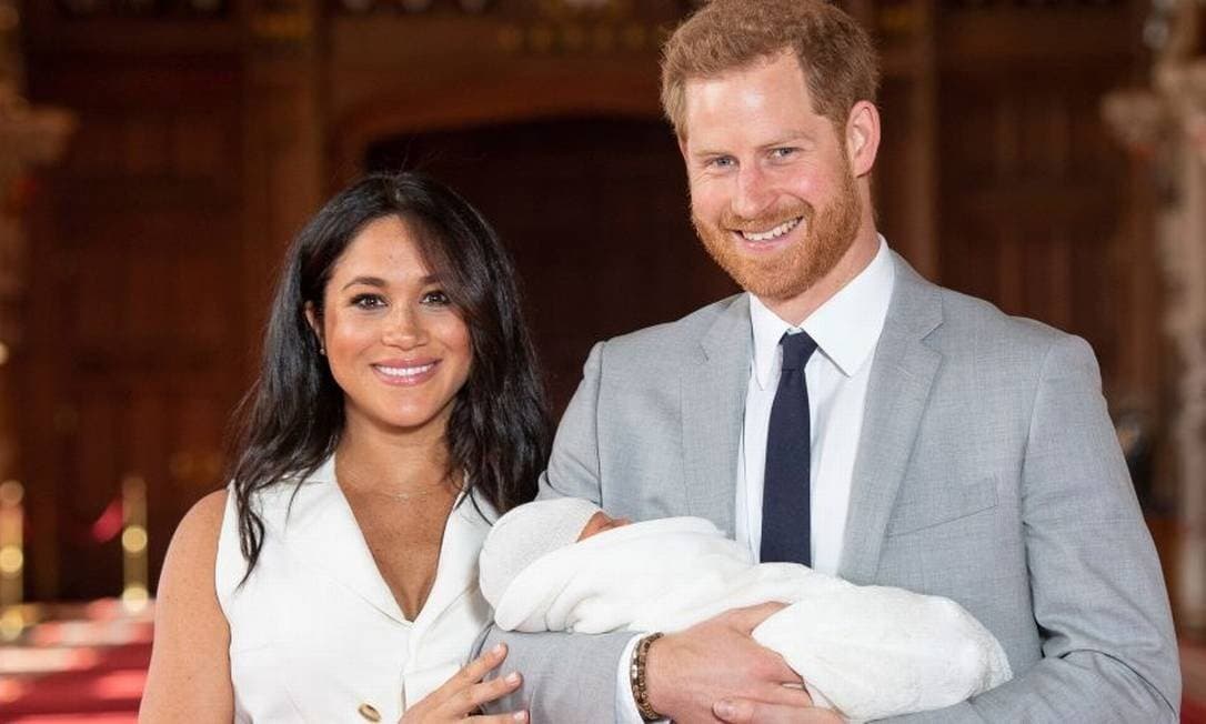 Príncipe Harry, Meghan Markle e Archie (Foto: Reprodução) Príncipe Harry, Meghan Markle e Archie (Foto: Reprodução)