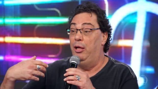 O comentarista esportivo da TV Globo Walter Casagrande. do time de elite da emissora ao lado de Galvão Bueno, Ronaldo Fenômeno e até a Copa do Mundo da Rússica com Arnaldo Cézar Coelho (Foto: Reprodução) O comentarista esportivo da TV Globo Walter Casagrande. do time de elite da emissora ao lado de Galvão Bueno, Ronaldo Fenômeno e até a Copa do Mundo da Rússica com Arnaldo Cézar Coelho (Foto: Reprodução)