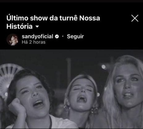 Fernanda Souza e as amigas durante o show de despedida dos irmãos Sandy & Junior. Foto: Reprodução Fernanda Souza e as amigas durante o show de despedida dos irmãos Sandy & Junior. Foto: Reprodução