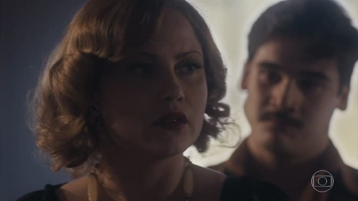 Marion (Ellen Roche) irá para a cama com Alfredo (Nicolas Prattes) em Éramos Seis (Foto: Reprodução/Globo) Marion (Ellen Roche) irá para a cama com Alfredo (Nicolas Prattes) em Éramos Seis (Foto: Reprodução/Globo)