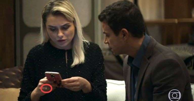 Kim com anel em A Dona do Pedaço Kim com anel em A Dona do Pedaço