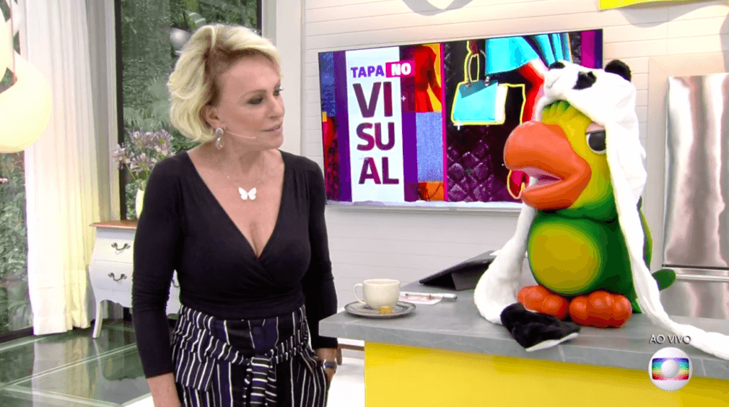 Cachorro invade programa de Ana Maria Braga, estraga disfarce de Louro José e causa pane ao vivo