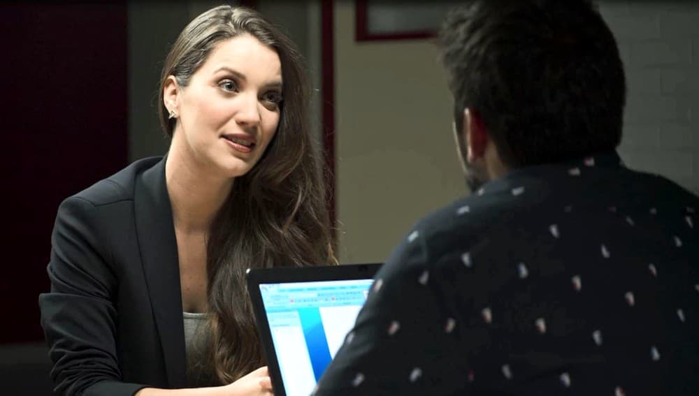 Fabiana e Agno em cena da novela das 21h, A Dona do Pedaço (Foto: Reprodução) Fabiana e Agno em cena da novela das 21h, A Dona do Pedaço (Foto: Reprodução)
