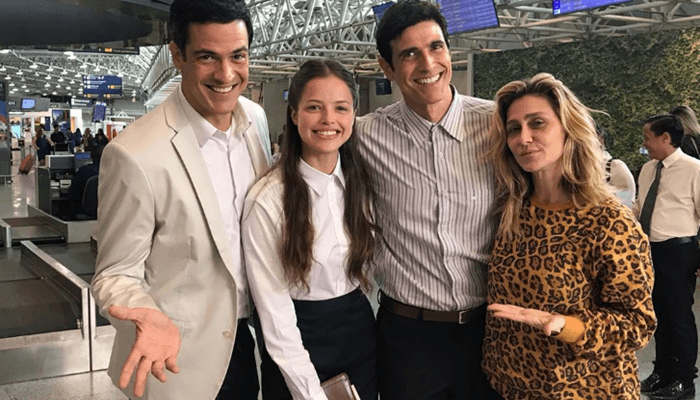 Mateus Solano com Agatha Moreira, Reynaldo Gianecchini e a diretora Amora Mautner em gravação de A Dona do Pedaço (Foto: Reprodução/Instagram) Mateus Solano com Agatha Moreira, Reynaldo Gianecchini e a diretora Amora Mautner em gravação de A Dona do Pedaço (Foto: Reprodução/Instagram)