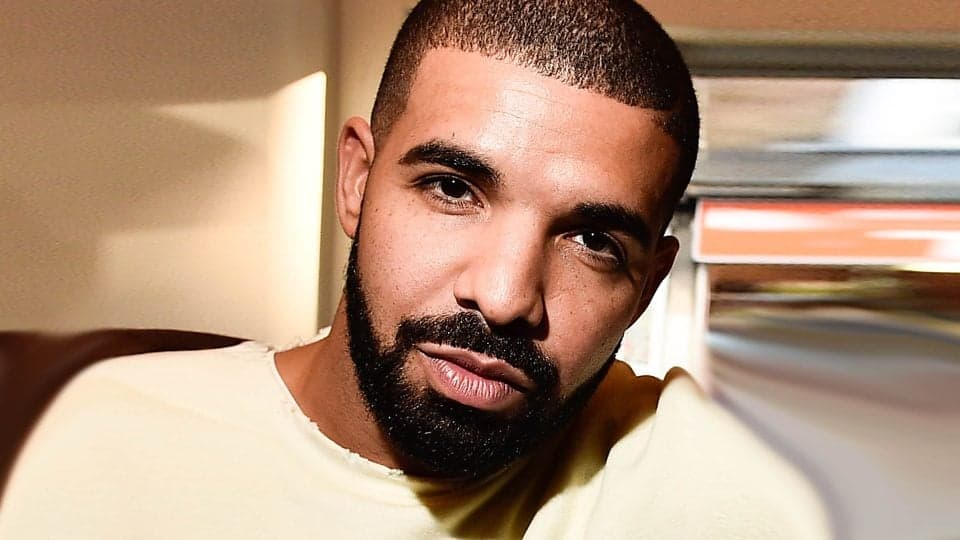 Drake se afia a empresa que produz cannabis e surpreende à todos (Foto: Reprodução) Drake se afia a empresa que produz cannabis e surpreende à todos (Foto: Reprodução)