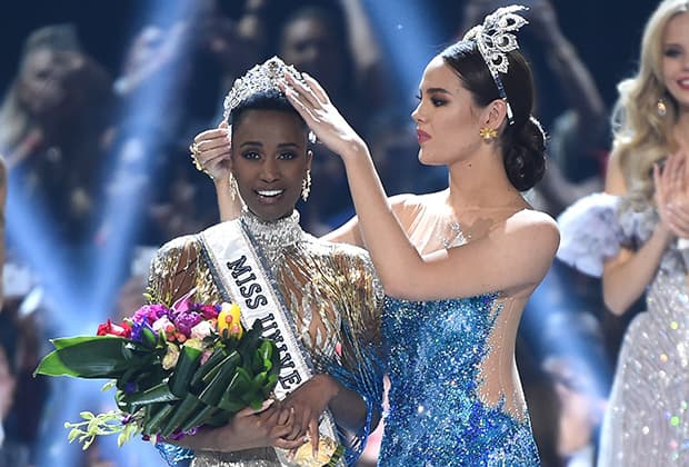 Modelo africana é vencedora do Miss Universo 2019 e discursa sobre o racismo: "Somos bonitas"