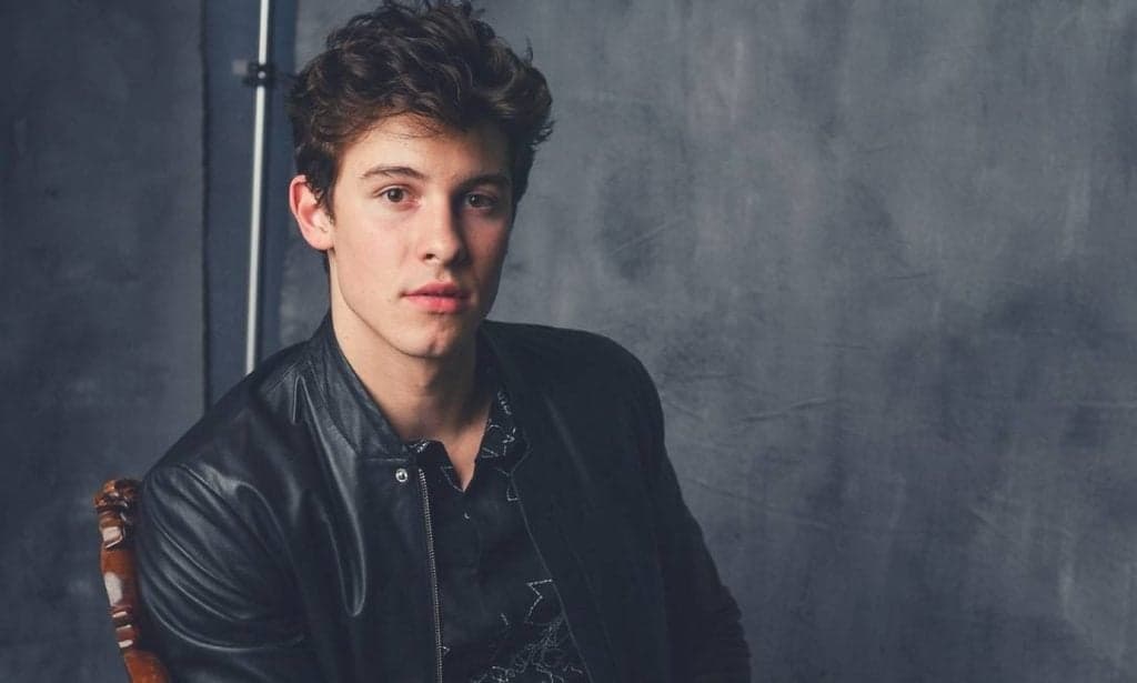 Após polêmica por cancelamento de show, Shawn Mendes é flagrado dançando música de Ludmilla e vídeo viraliza