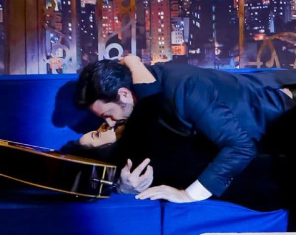 Maraisa e Danilo Gentili já se beijaram (Foto: Reprodução) Maraisa e Danilo Gentili já se beijaram (Foto: Reprodução)