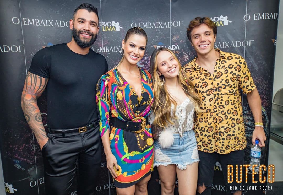 Larissa Manoela, Léo Cidade, Gusttavo Lima e Andressa Suíta (Reprodução: Instagram) Larissa Manoela, Léo Cidade, Gusttavo Lima e Andressa Suíta (Reprodução: Instagram)