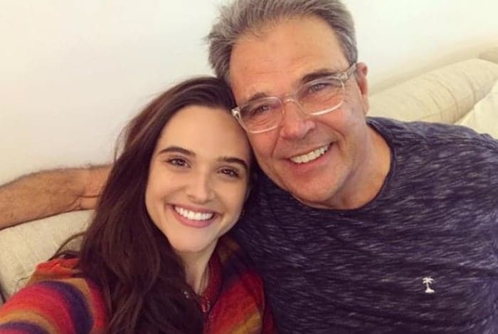 Juliana Paiva e o pai, Gilmar Juliana Paiva e o pai, Gilmar