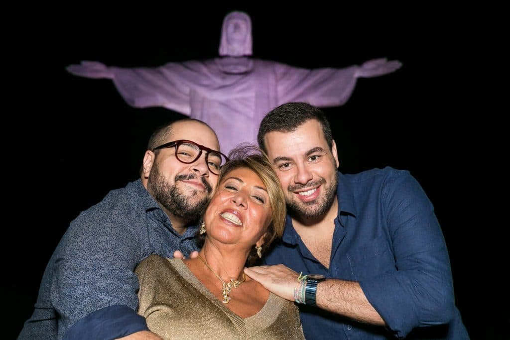Tiago Abravanel teve intimidade exposto por Larissa Manoela e resolveu falar do namorado Fernando Poli (Foto reprodução) Tiago Abravanel teve intimidade exposto por Larissa Manoela e resolveu falar do namorado Fernando Poli (Foto reprodução)