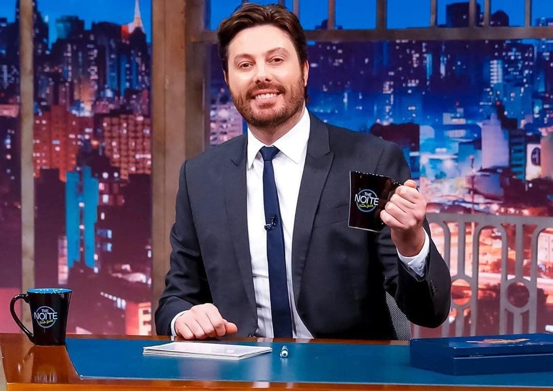 O famoso apresentador do The Noite, do SBT, Danilo Gentili O famoso apresentador do The Noite, do SBT, Danilo Gentili