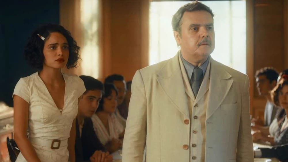 Inês e Afonso ficam apreensivos com a volta de Shirley em cena de Éramos Seis Inês e Afonso ficam apreensivos com a volta de Shirley em cena de Éramos Seis