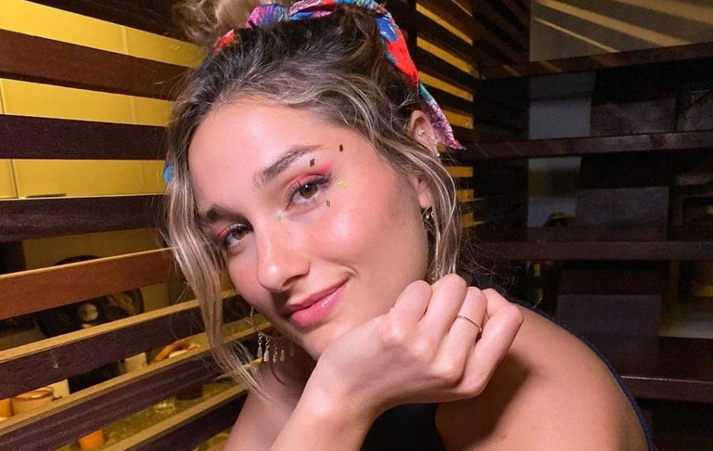 Sasha Meneghel aparece em fotos íntimas ao lado de mulher bonitona e se declara: "Minha eterna''