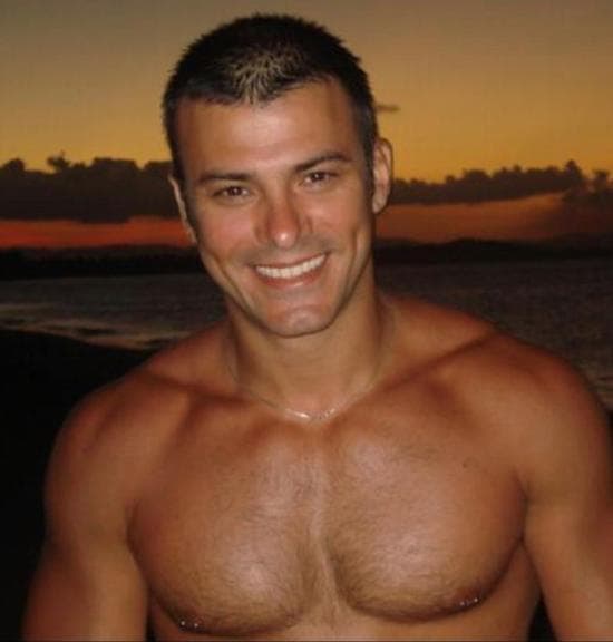 Em clima de TBT, Leonardo Vieira surpreende fãs com clique antigo sem camisa (Foto: Reprodução) Em clima de TBT, Leonardo Vieira surpreende fãs com clique antigo sem camisa (Foto: Reprodução)