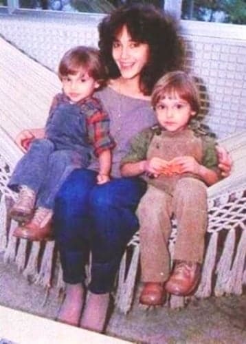 Christiane Torloni e seus filhos (Foto: reprodução) Christiane Torloni e seus filhos (Foto: reprodução)