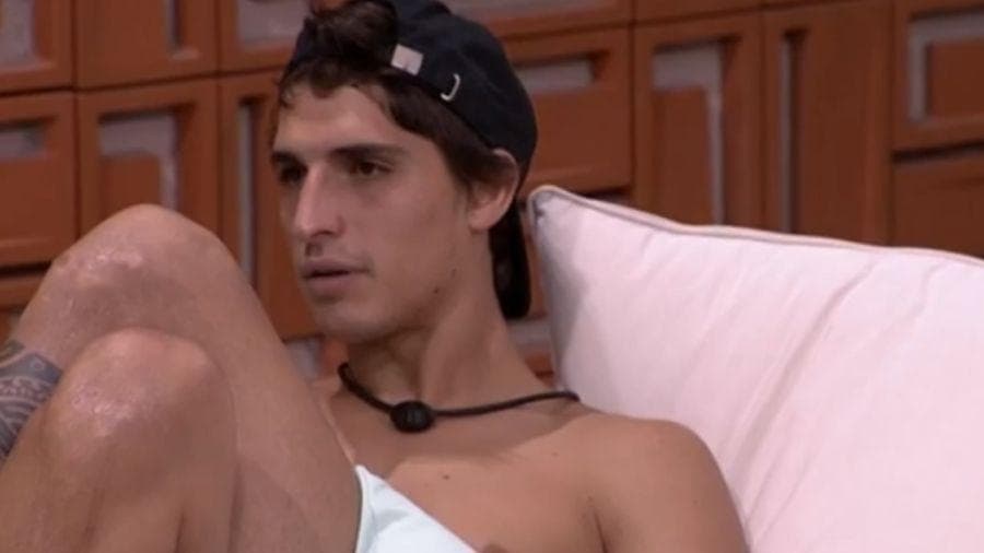 BBB20: Após discurso sobre feminismo e privilégio, Felipe Prior diz o que pensa e detona Babu