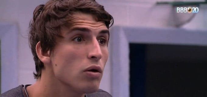 BBB20: Felipe é ignorado na casa e se preocupa após informações vazarem: "Queimaram a gente"