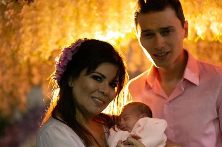 Emocionante! Mara Maravilha consegue vitória na Justiça e adota criança após anos de espera