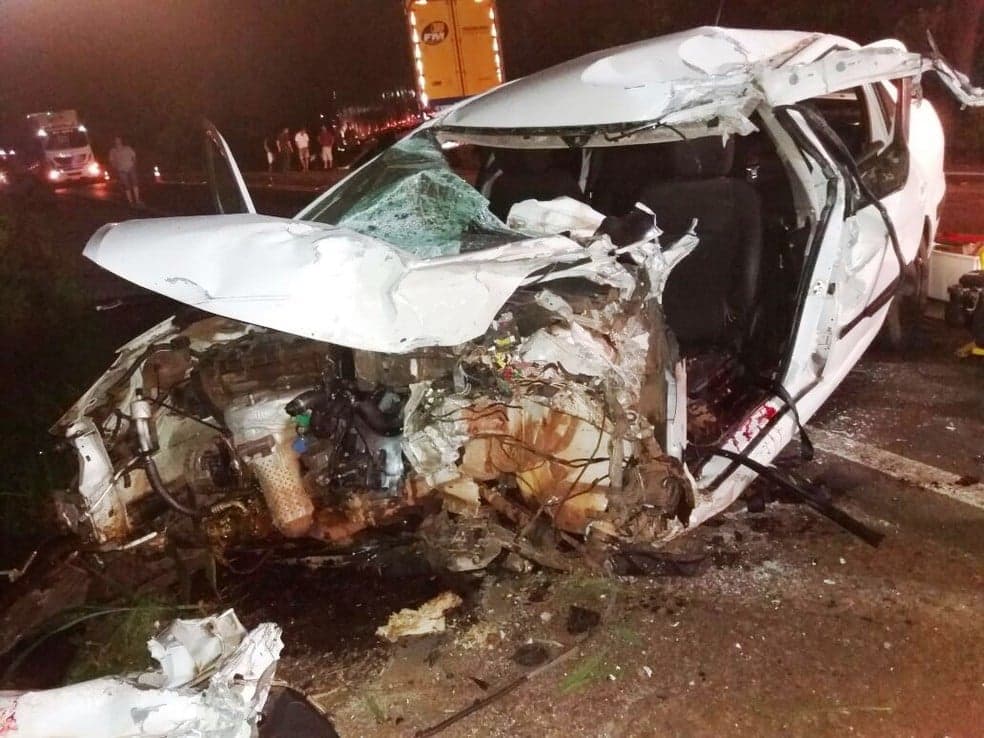 Luto: Aos 39 anos, jogador morre em trágico acidente de carro e amigos lamentam ocorrido: "sem acreditar ainda"