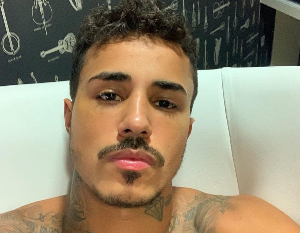Urgente! MC Livinho tem vídeo desesperador pedindo ajuda, após ser perseguido e está desaparecido: "Socorro"
