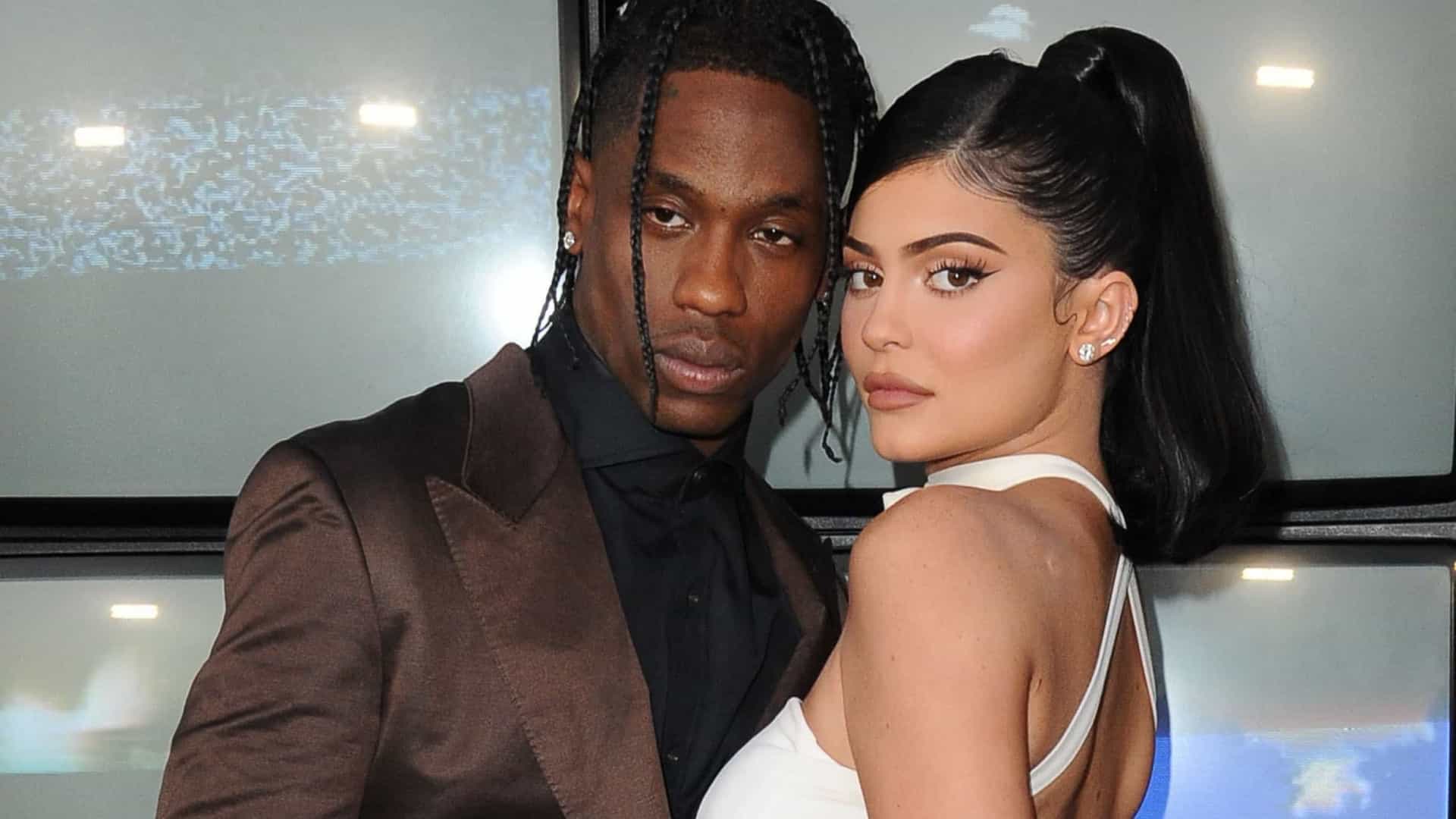 Kylie Jenner e Travis Scott são flagrados em encontro e retorno é anunciado (Foto: Reprodução) Kylie Jenner e Travis Scott são flagrados em encontro e retorno é anunciado (Foto: Reprodução)