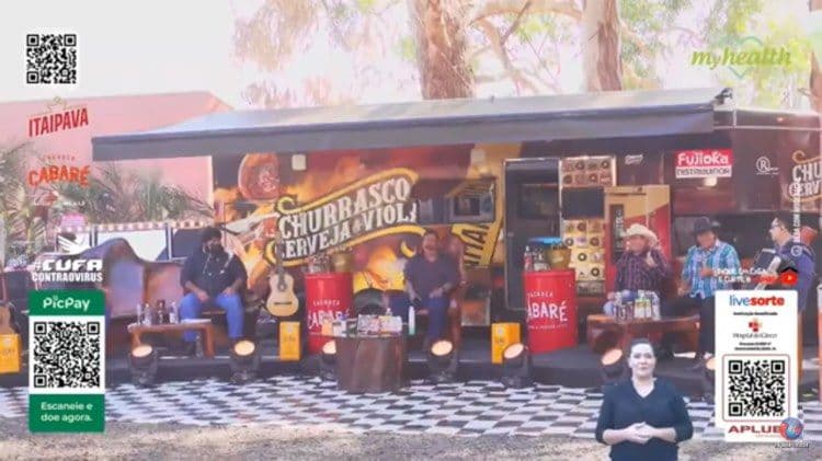 Ratinho revela Ratinho durante live com César Minotti e Fabiano e Trio Parada Dura (Imagem: reprodução)história de superação após comprar Fazenda em que foi humilhado anos atrás (montagem: TV Foco) Ratinho revela Ratinho durante live com César Minotti e Fabiano e Trio Parada Dura (Imagem: reprodução)história de superação após comprar Fazenda em que foi humilhado anos atrás (montagem: TV Foco)