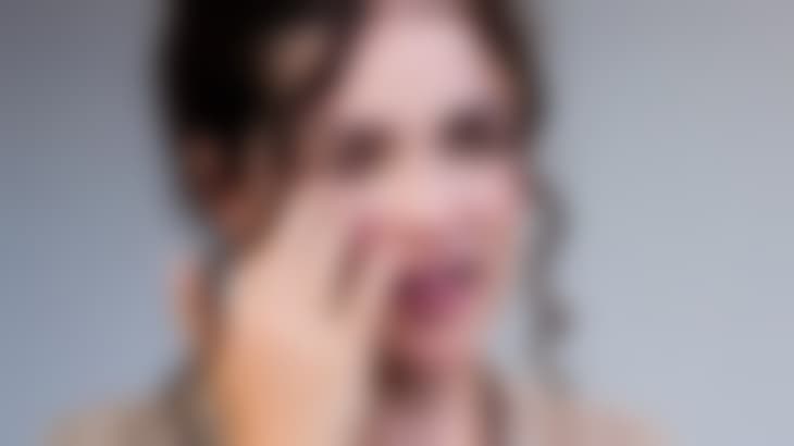 Atriz da Globo tem vídeo vazado em site pornô, cai em depressão e pensa em tirar a própria vida