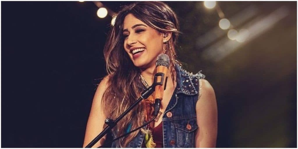 Sertaneja Lauana Prado é arrancada do armário e tem romance exposto com uma mulher: "Só vejo amor''